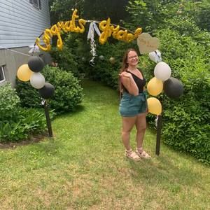 Meet your Posher, Stephanie